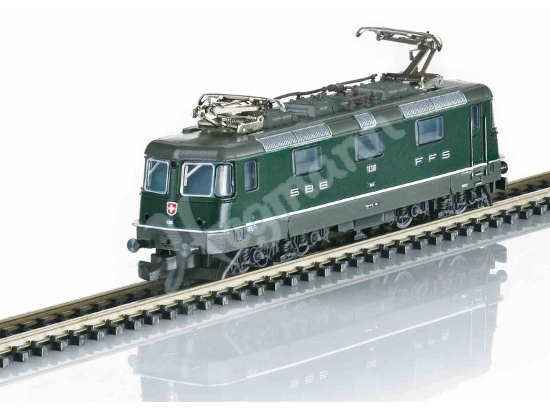 E Lok RE 4 4 II SBB Elektrolokomotive Baureihe Re 4 4 II MÄRKLIN TRIX